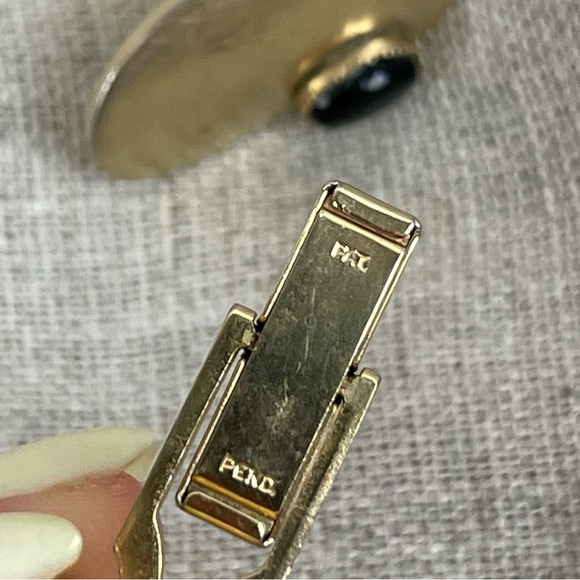 Vintage PAT PEND signed Gold Tone with Black Stone Cufflinks - Picture 4 of 5